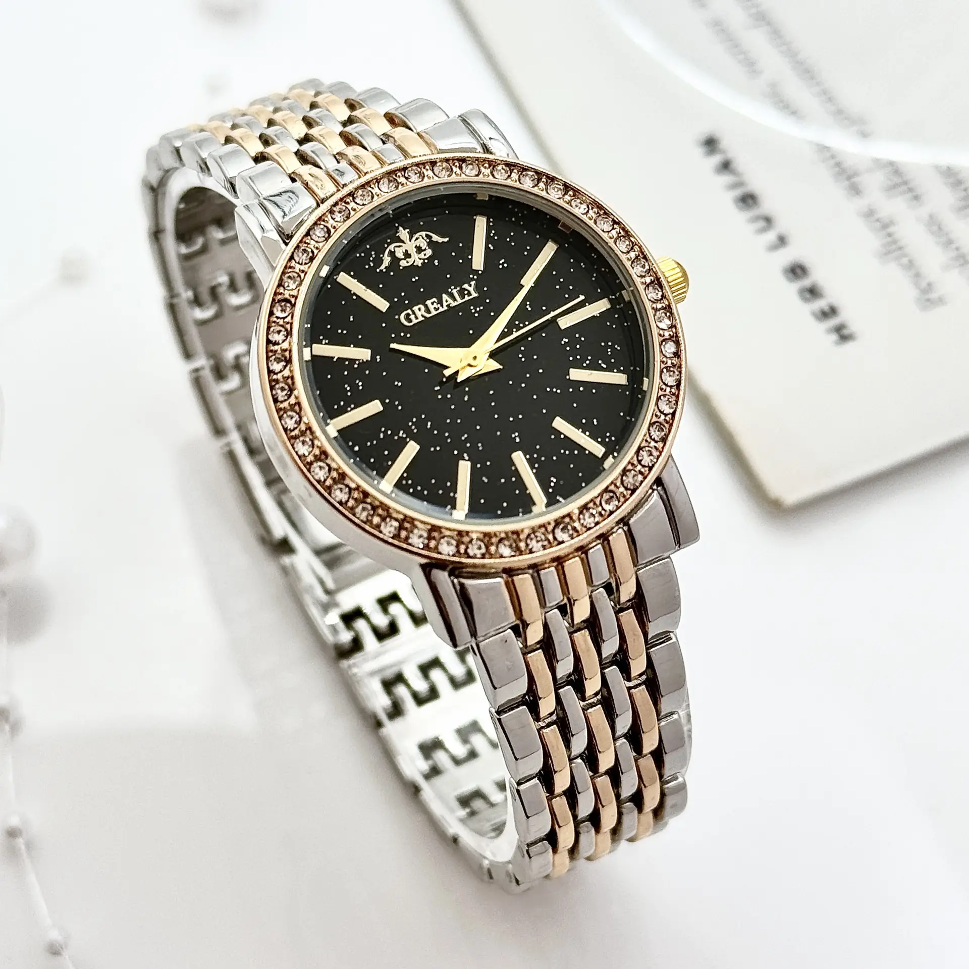 Women's Gold Starry Sky Quartz Watch with Diamond Bracelet — feature 8