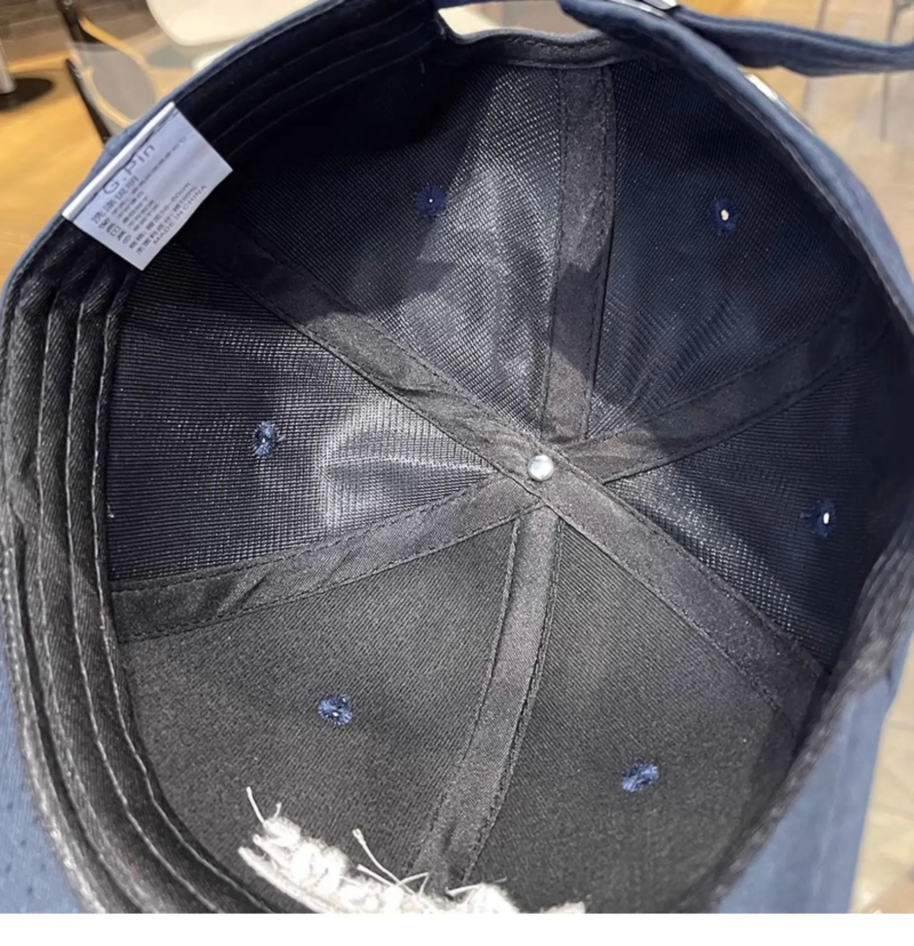 2025 Letter Embroidered Baseball Cap Women Men Navy Blue — feature 13