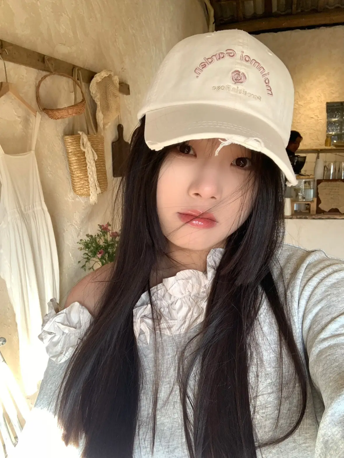 Red Korean Rose Letter Baseball Cap for Women — feature 19