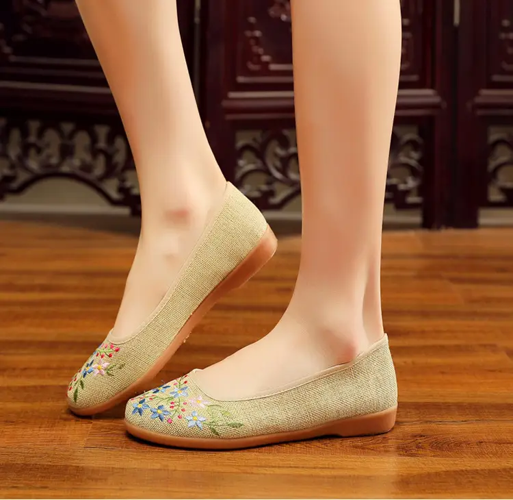 26 New Styles of Cotton and Linen Old Beijing Women's Flat Shoes, Non-Slip Soft Sole Ethnic Style Embroidered Shoes, Low-Top Breathable Flat Shoes — feature 14