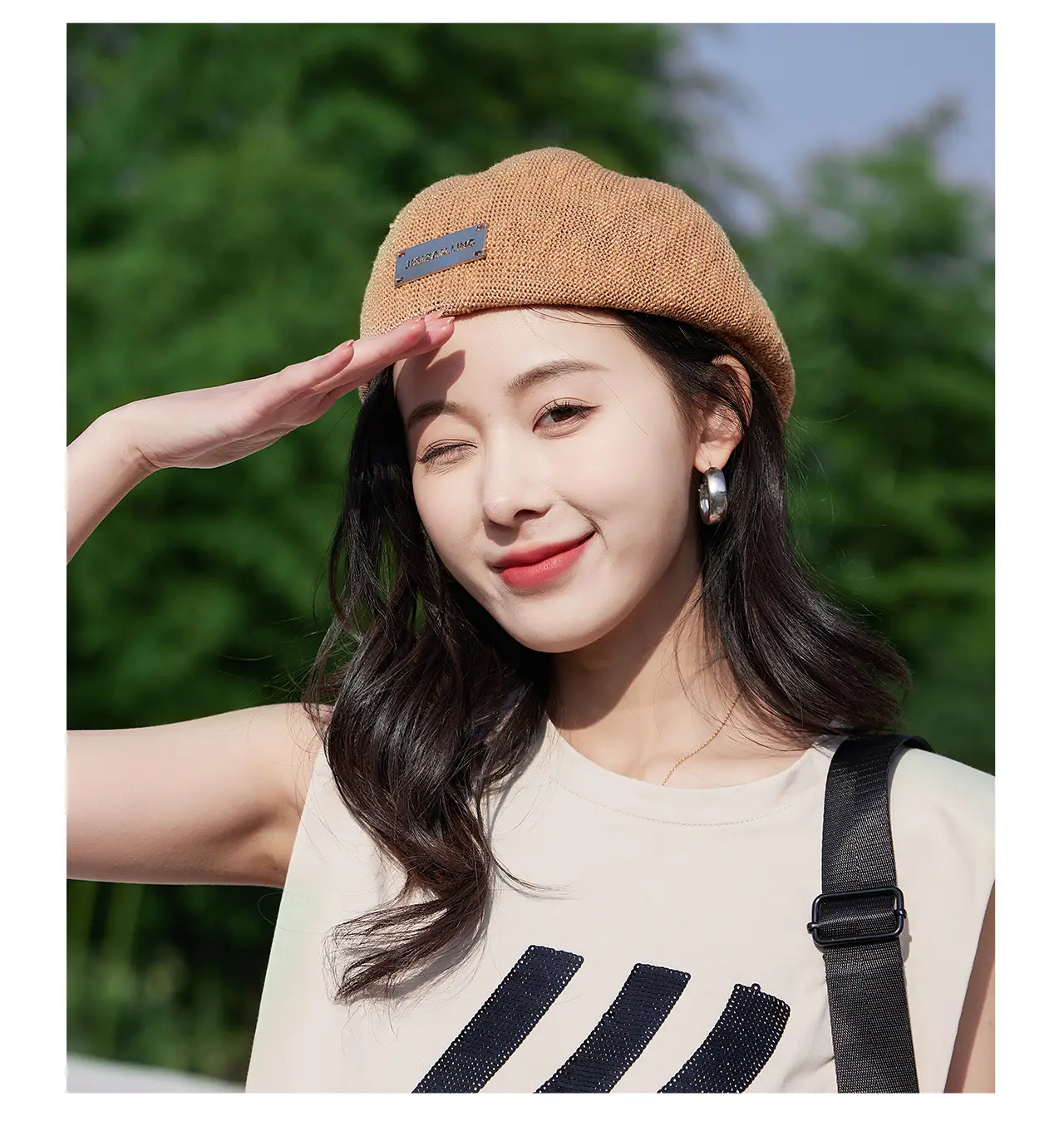 Women Korean Style Forward Hat with Metal Label — feature 13