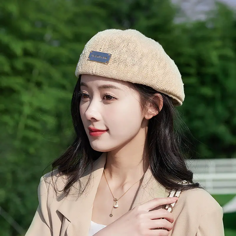 Women Korean Style Forward Hat with Metal Label