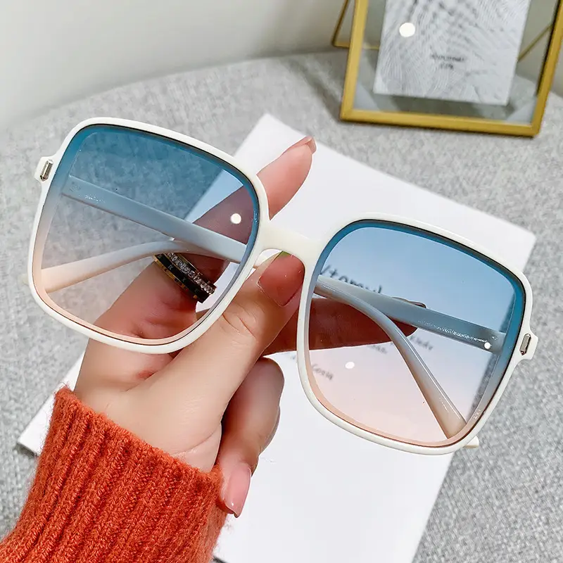 Men Women Square Frame UV400 Sunglasses Black