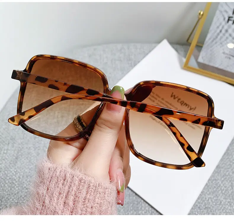 Men Women Square Frame UV400 Sunglasses Black — feature 12