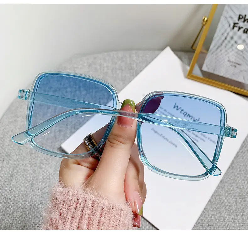 Men Women Square Frame UV400 Sunglasses Black