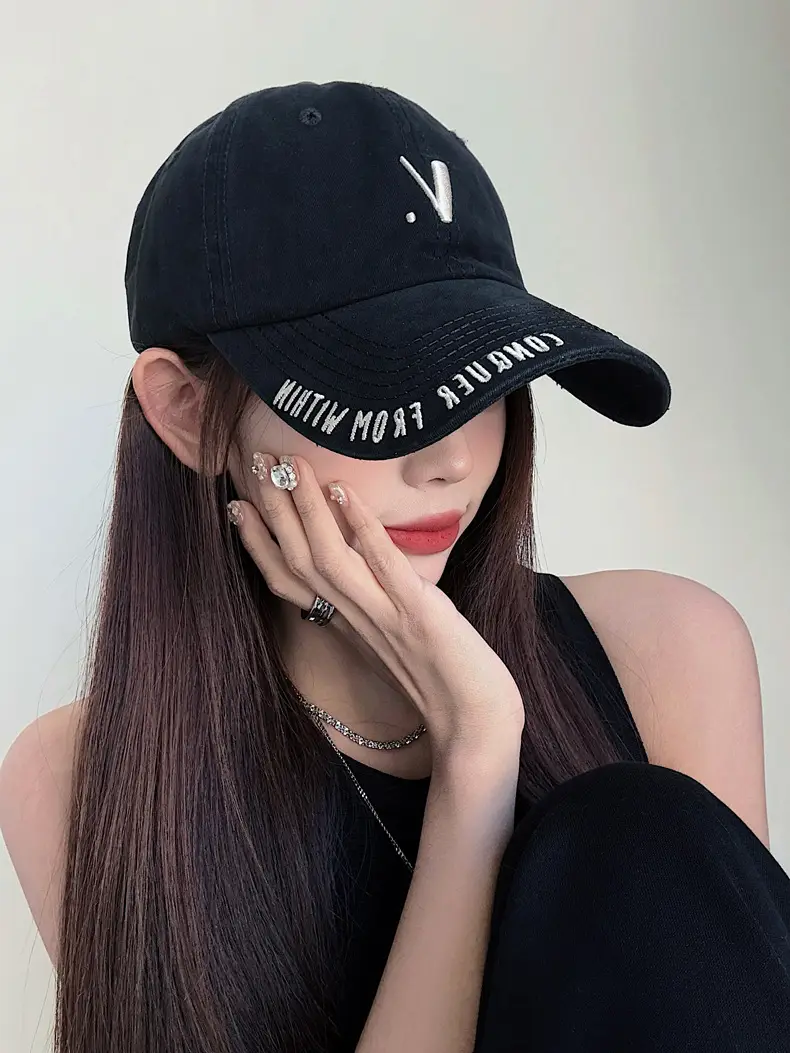Korean-style Black Baseball Cap with Wide Brim for Men Women — feature 1