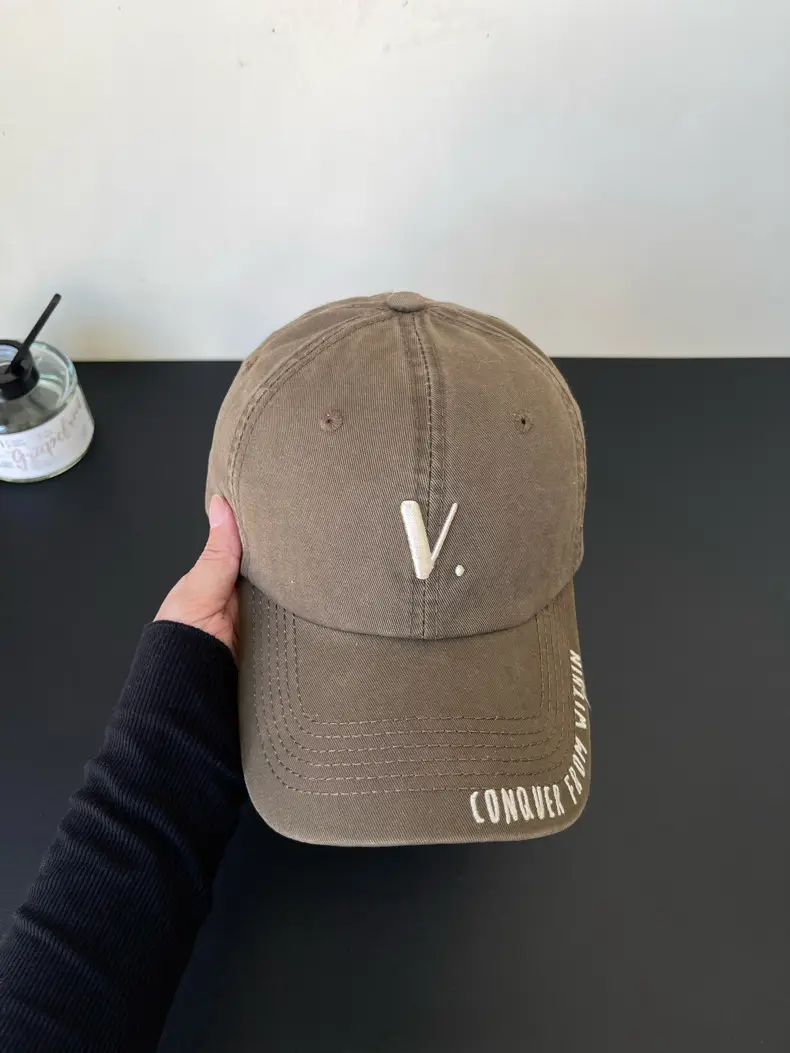 Korean-style Black Baseball Cap with Wide Brim for Men Women — feature 17
