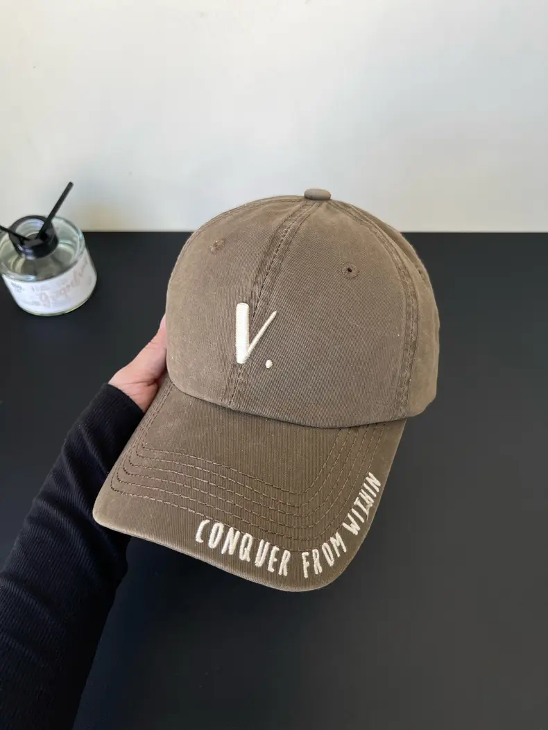 Korean-style Black Baseball Cap with Wide Brim for Men Women — feature 18