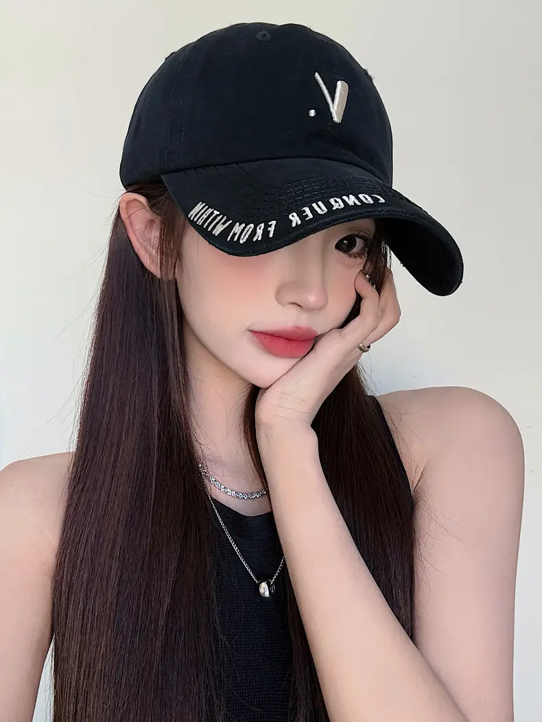 Korean-style Black Baseball Cap with Wide Brim for Men Women — feature 3