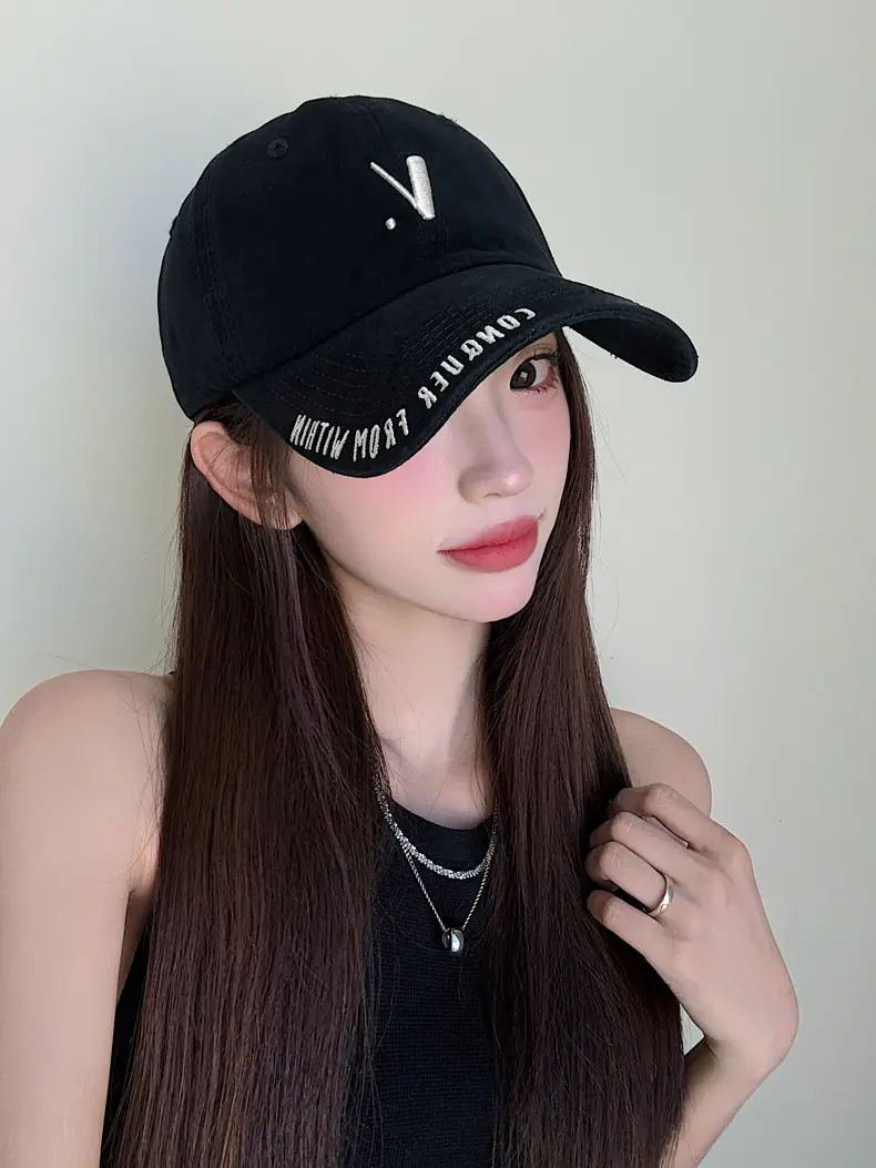 Korean-style Black Baseball Cap with Wide Brim for Men Women — feature 4