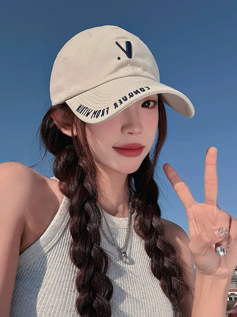 Korean-style Black Baseball Cap with Wide Brim for Men Women — feature 8