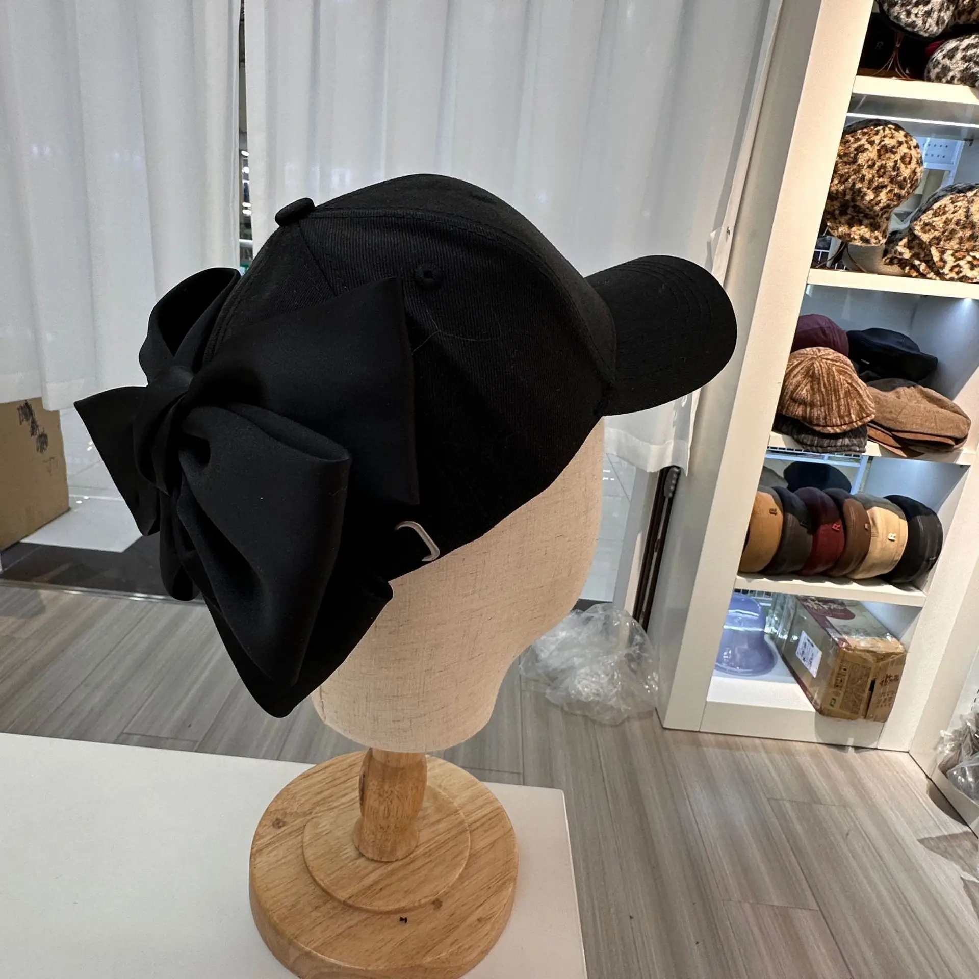 Women Korean Style Bow Hat Baseball Cap Red Coat — feature 14
