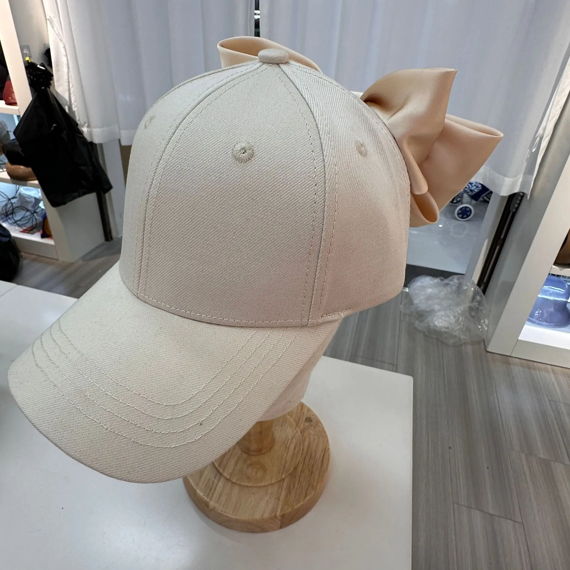 Women Korean Style Bow Hat Baseball Cap Red Coat — feature 15