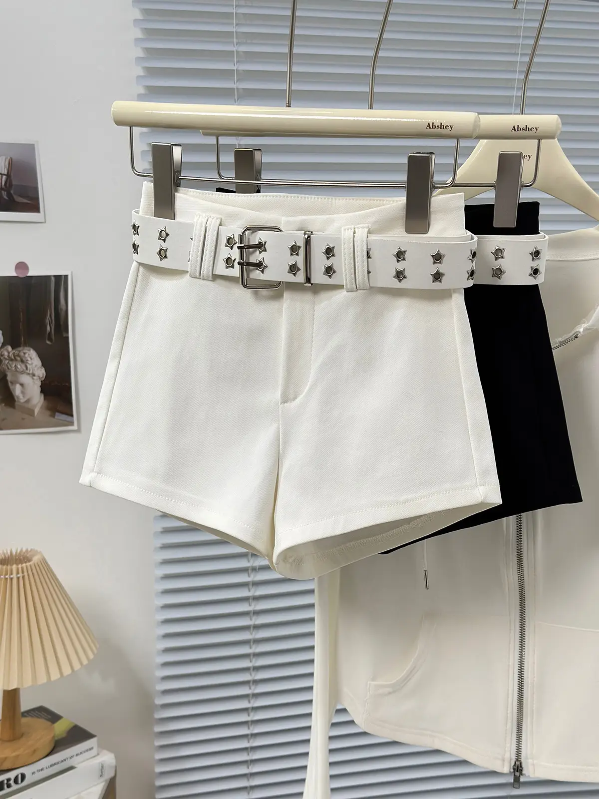 Women Black Hip Shorts with Belt 2025 Spring Summer — feature 1