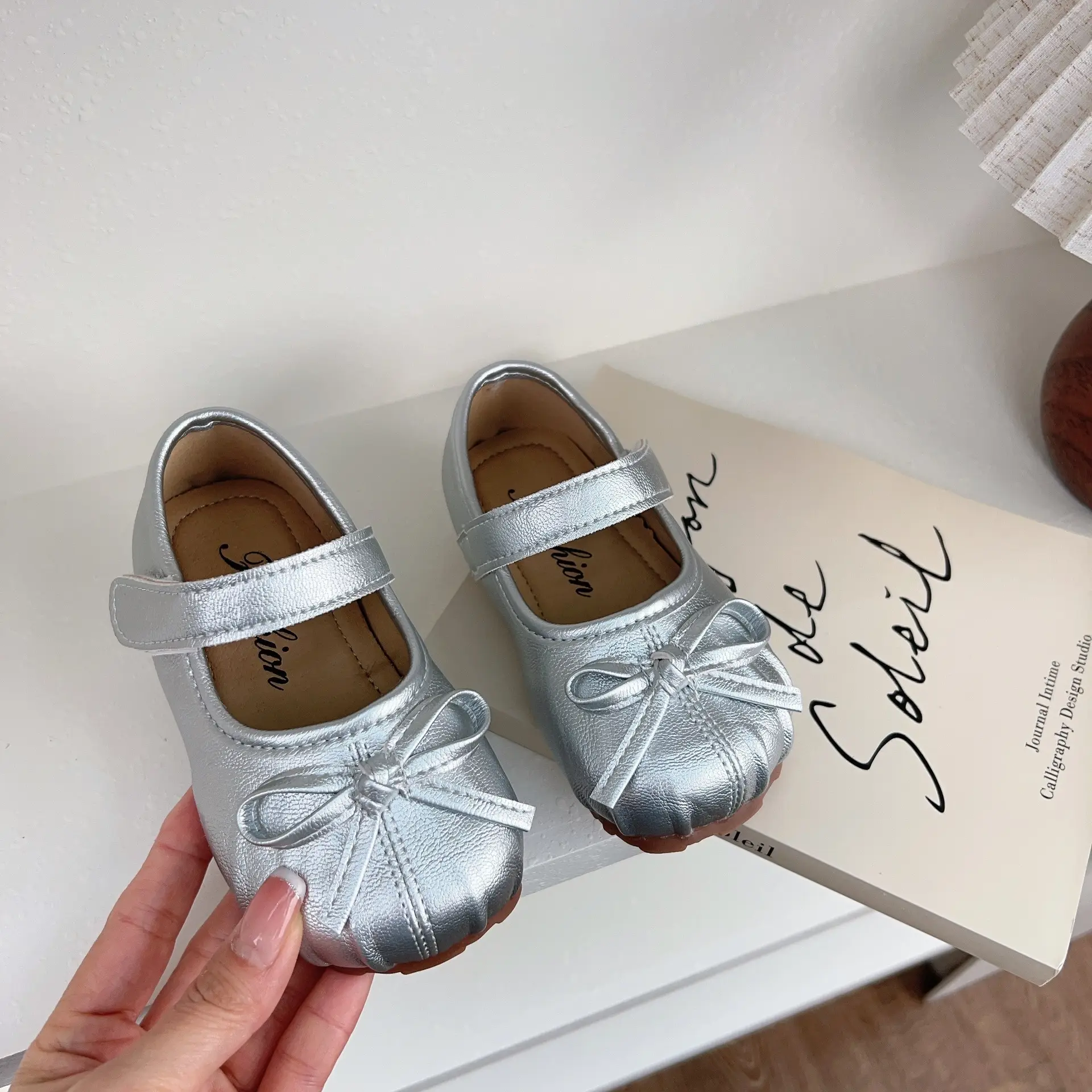 Women's Princess Bow Baby Shoes Red 1-3Yrs — feature 12