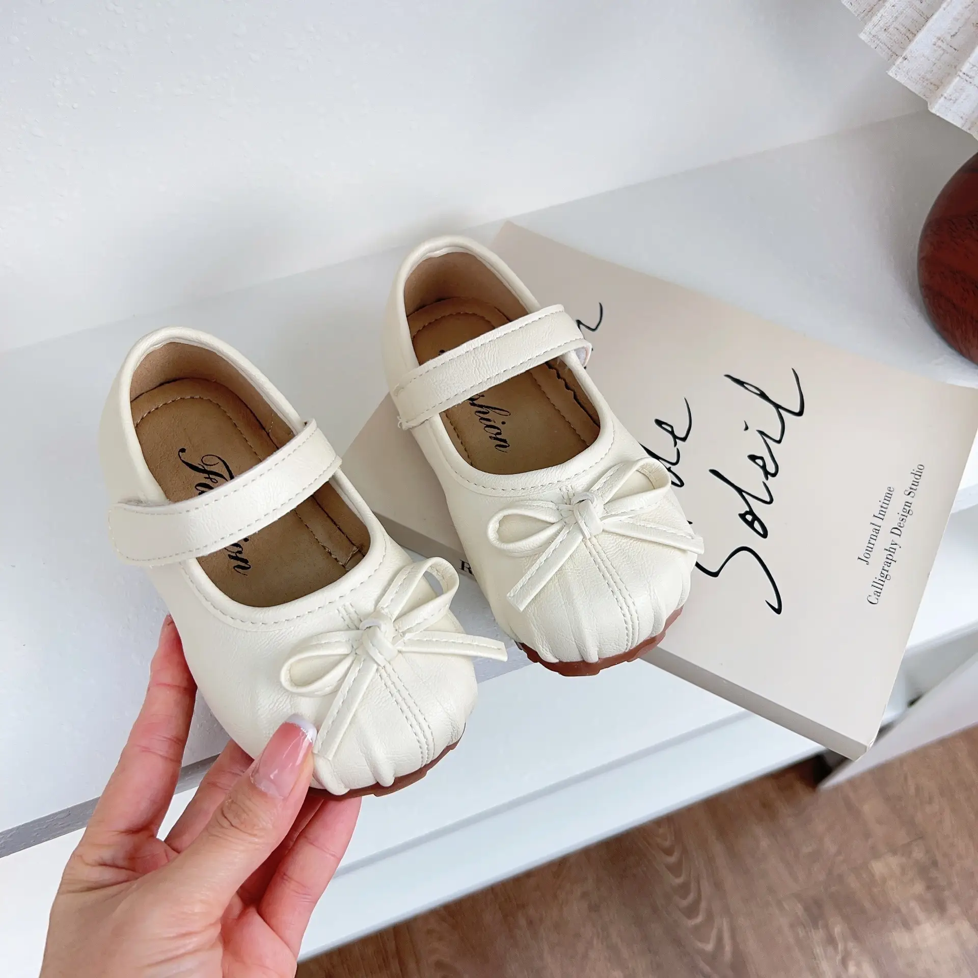 Women's Princess Bow Baby Shoes Red 1-3Yrs — feature 3