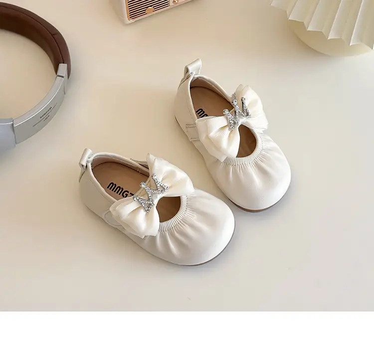 Girls Bow Princess Shoes 2025 Korean Style Leather Crown Rhinestone — feature 14