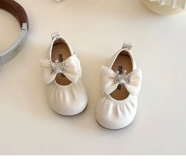 Girls Bow Princess Shoes 2025 Korean Style Leather Crown Rhinestone — feature 16