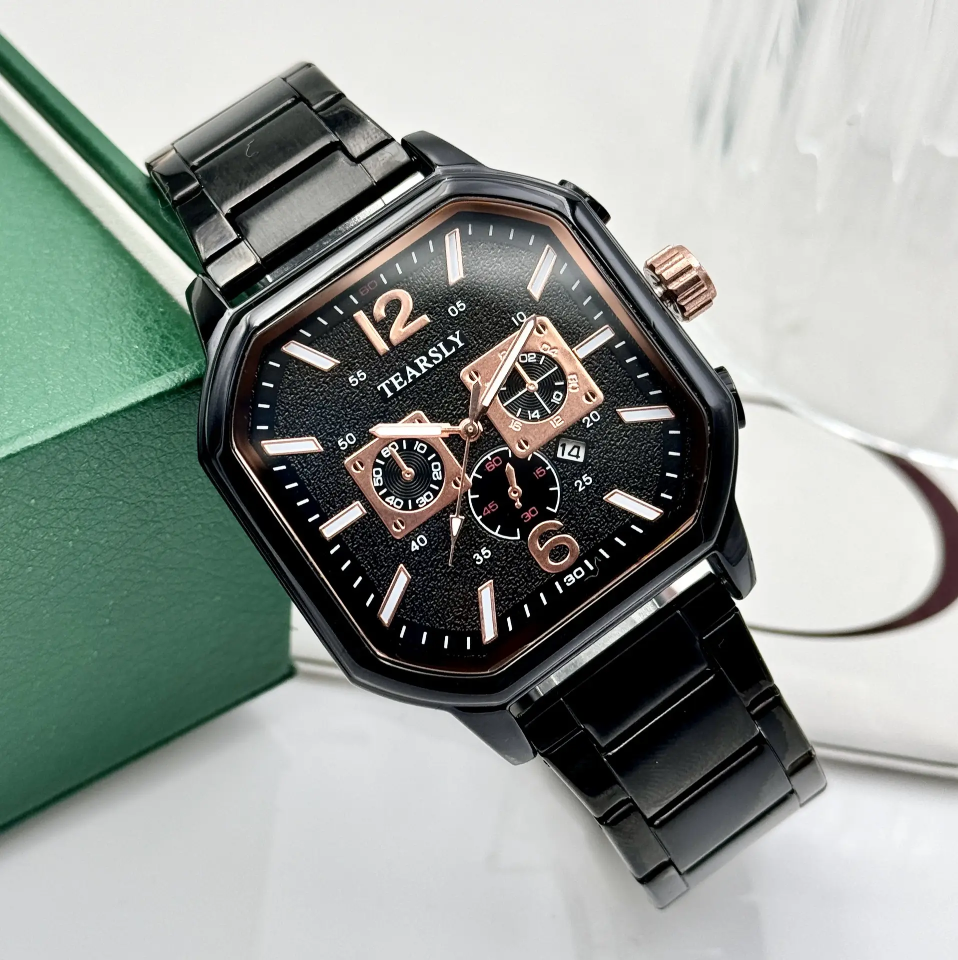 Luminous Quartz Sports Men's Square Watch with Calendar — feature 11