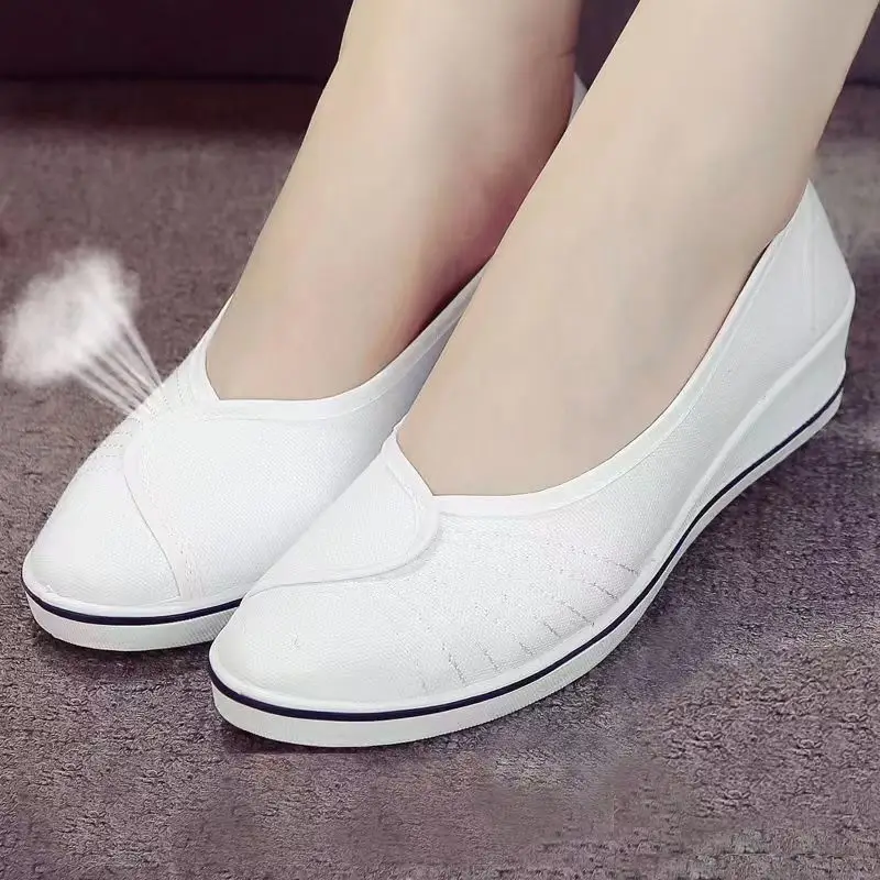 One word hospital nurse shoes spring white wedge heel soft bottom beef tendon bottom flat bottom breathable non-slip work shoes wholesale - Image 6