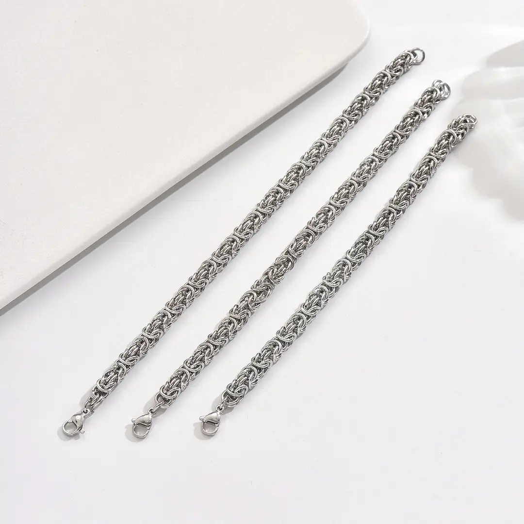Explosive European and American metal style hand-woven retro domineering men's and women's wide dragon bone chain interlocking personalized bracelet — feature 6