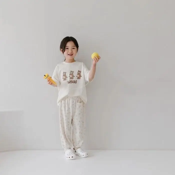 INS Baby T-shirt Three Bear Bear Crewneck Short Sleeve — feature 8
