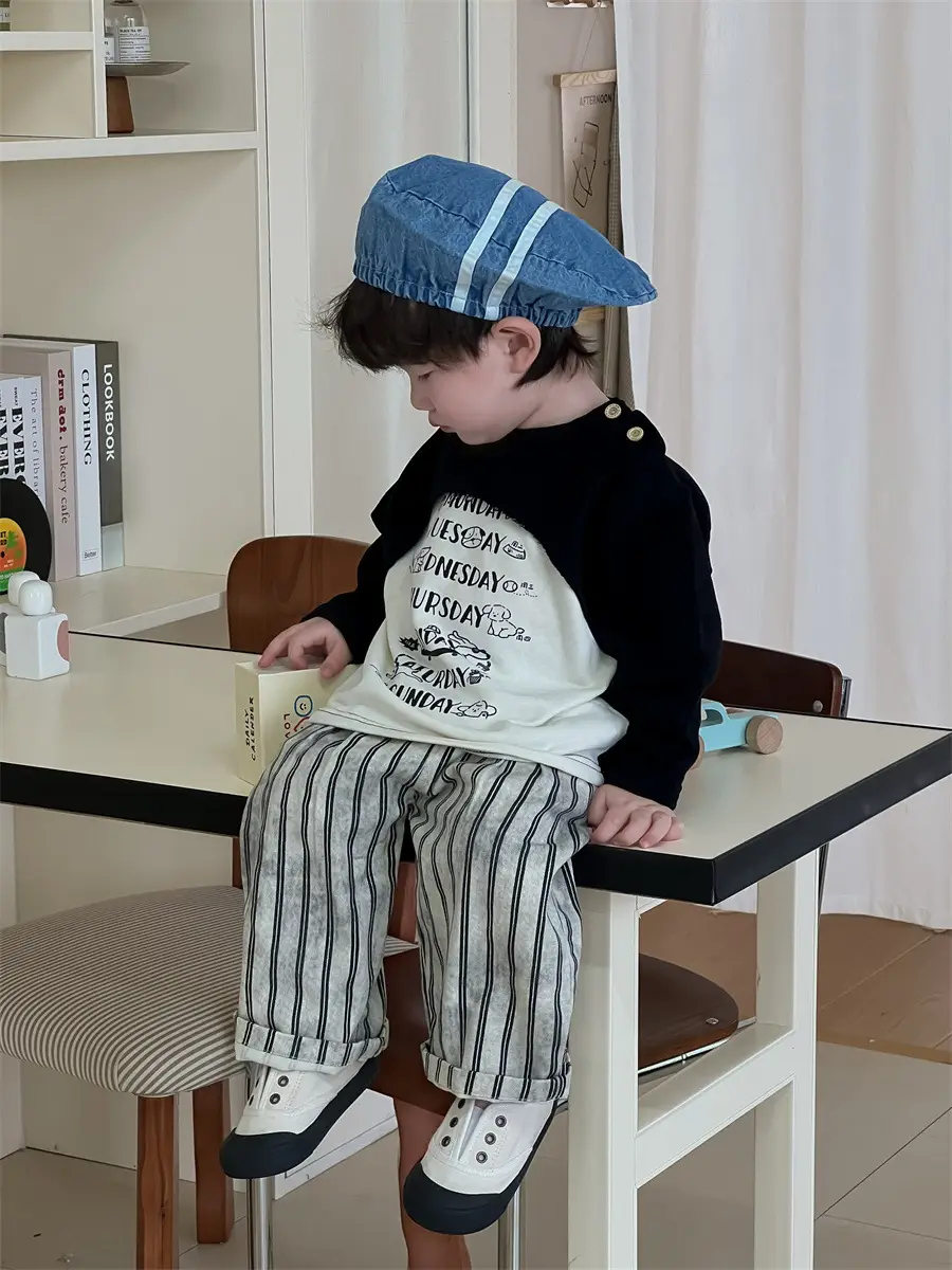 Kids Korean Style Autum 2025 T-Shirt Pants Set - Image 2