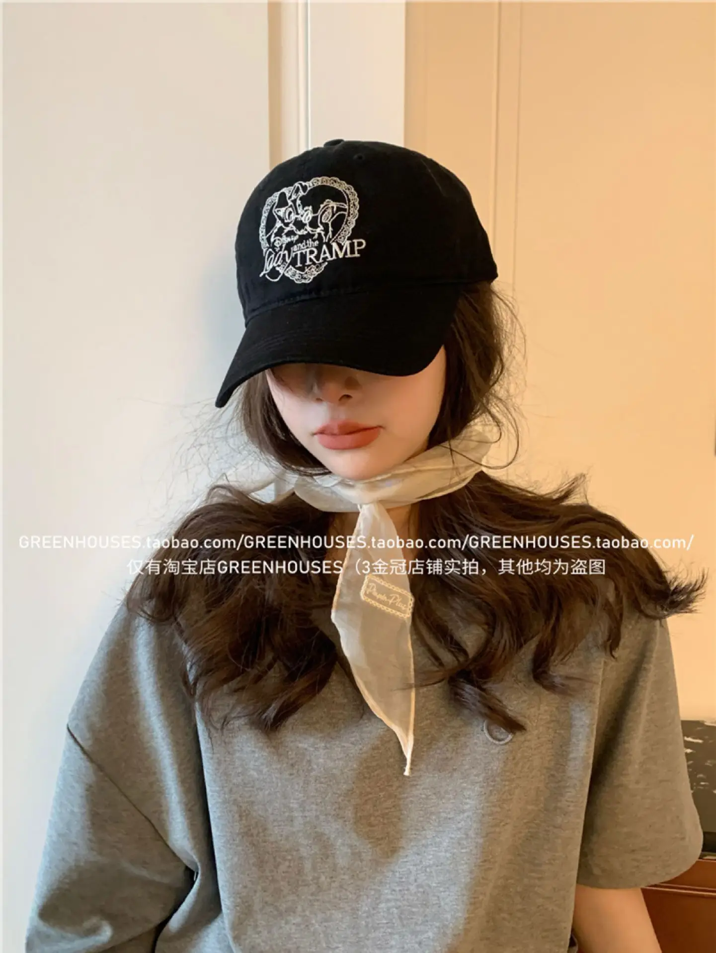 Women Navy Blue Heart Cap Baseball Cap — feature 16