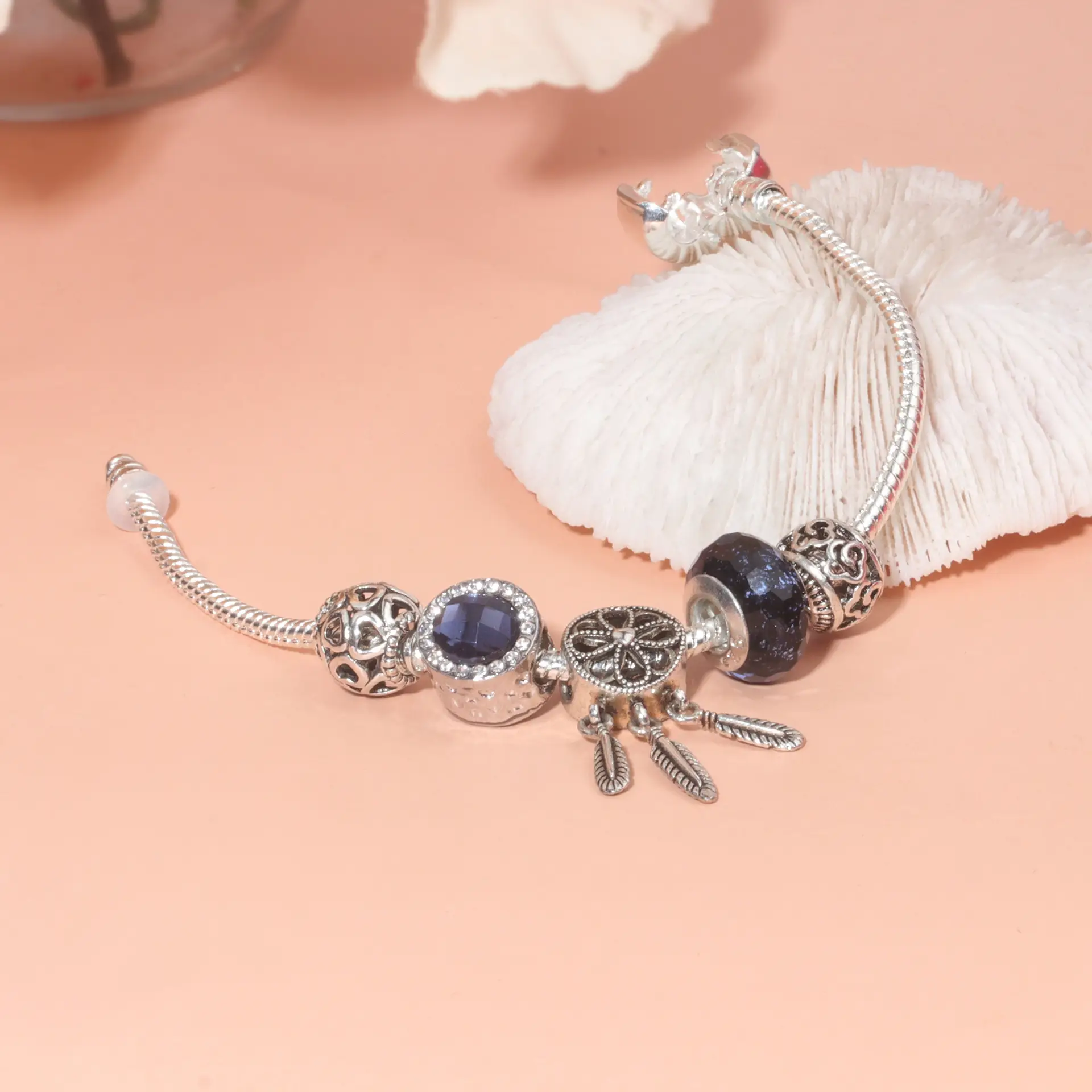 Dark Blue Cat's Eye Beaded Bracelet for Women β feature 4