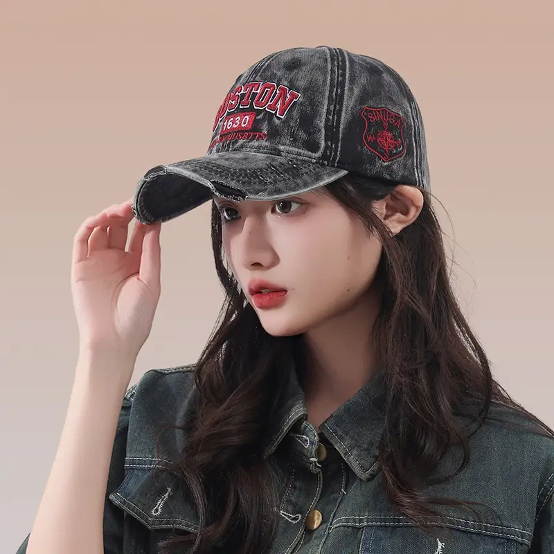 Women's Embroidered Baseball Cap with Duck Tongue Design - Image 4