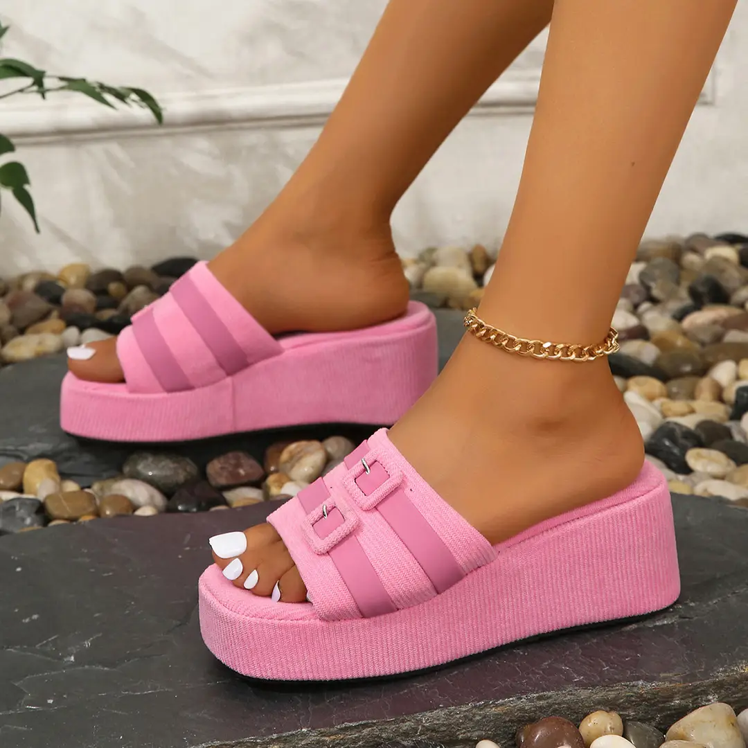 Ins Independent Station New Summer Square Buckle Thick Slippers Casual Outer Wear Beach Slippers Woolen Height-Increasing Women's Sandals - Image 3