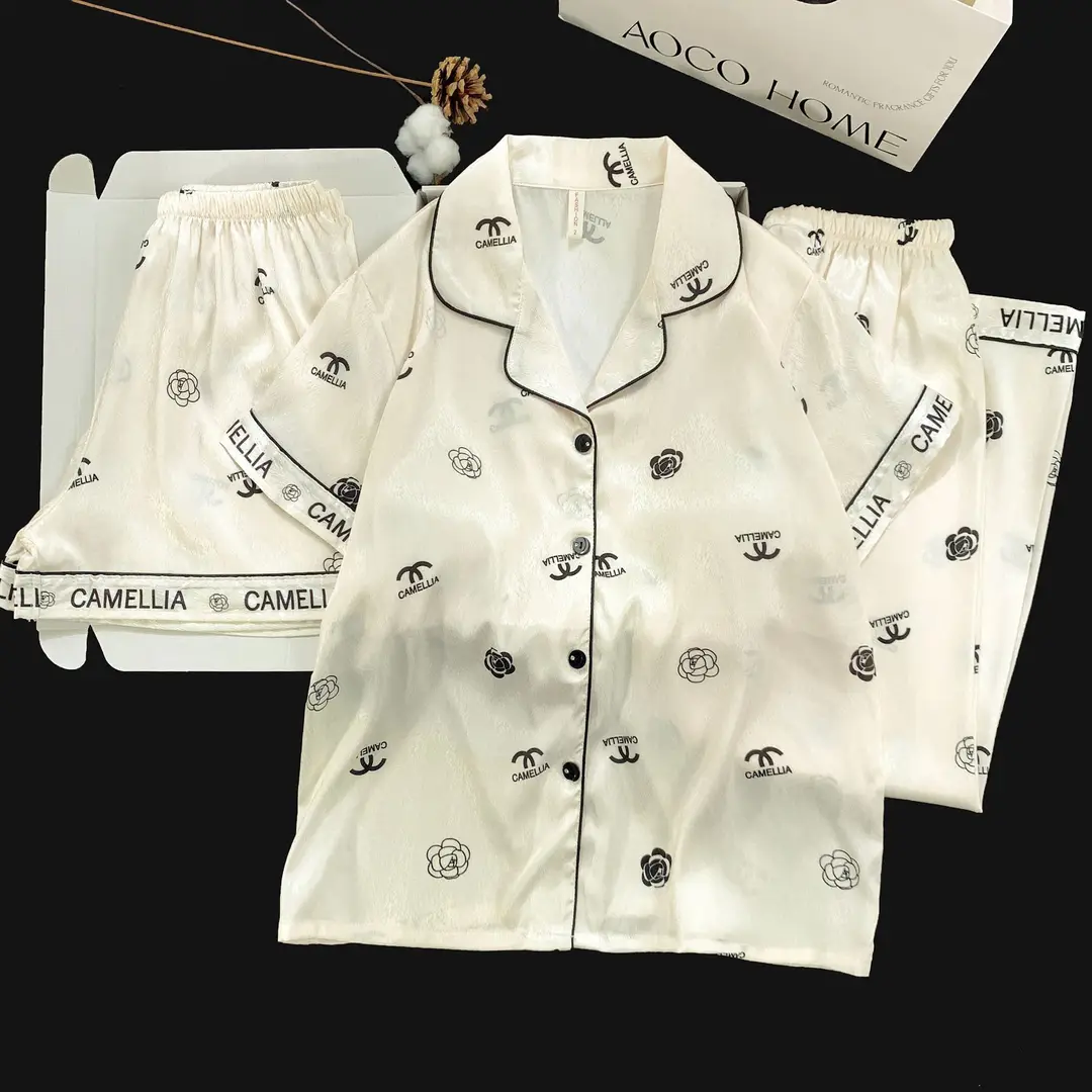 Summer Short-sleeved Ice Silk Pajamas with Chest Pad Women's Thin High-end Fashion Three-piece Ice Silk Home Clothes suit