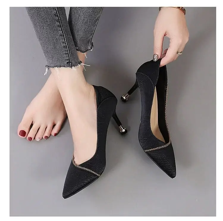French Retro High Heels for Women 2026 Spring New Style Stiletto Shallow Mouth Versatile Pointed Toe Professional Single Shoes for Women — feature 4
