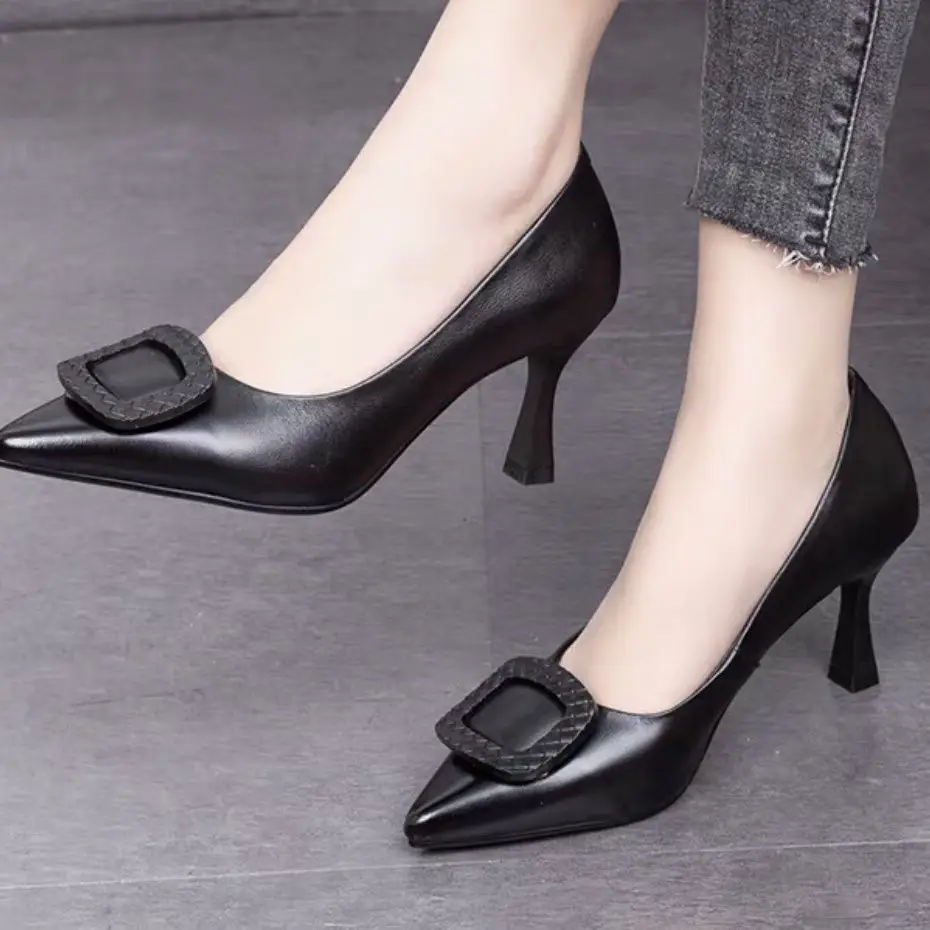 Long Stand Not Tired Feet High Heels Women's Temperament New Commuter Professional plus size Work Shoes Soft Sole Thin Heel Black Single Shoes — feature 1