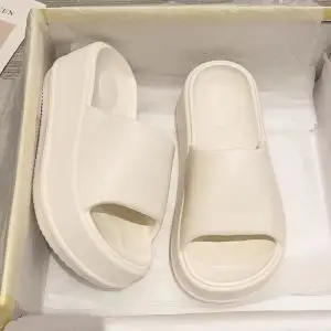 High-Bottom Eva Slippers for Women, Fashionable Home Non-Slip, Anti-Odor Beach Soft Thick-Soled Sandals - Image 2