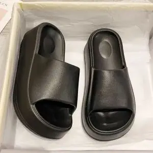 High-Bottom Eva Slippers for Women, Fashionable Home Non-Slip, Anti-Odor Beach Soft Thick-Soled Sandals - Image 3