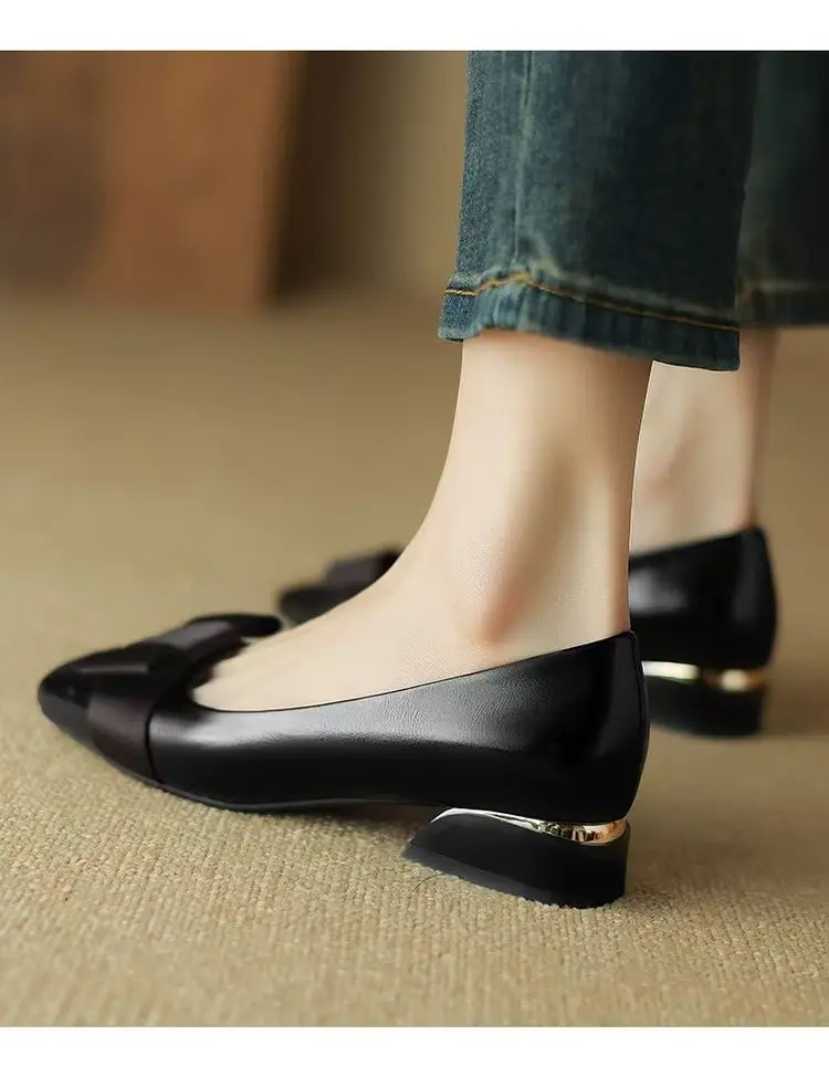 French Style Fragrant Style Color-matching Leather Shoes Women's 2025 Spring New Square Toe Thick Heel Bow Retro Mid-heel Single-layer Shoes — feature 5