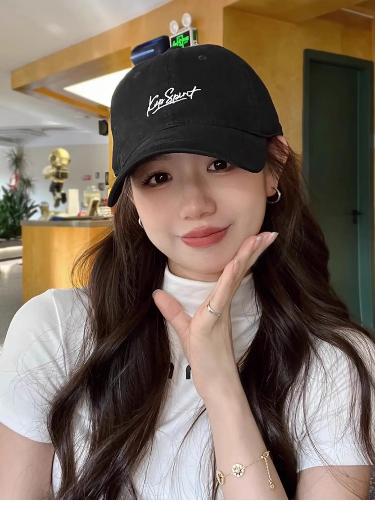 Korean Embroidered Black Baseball Cap for Women — feature 6