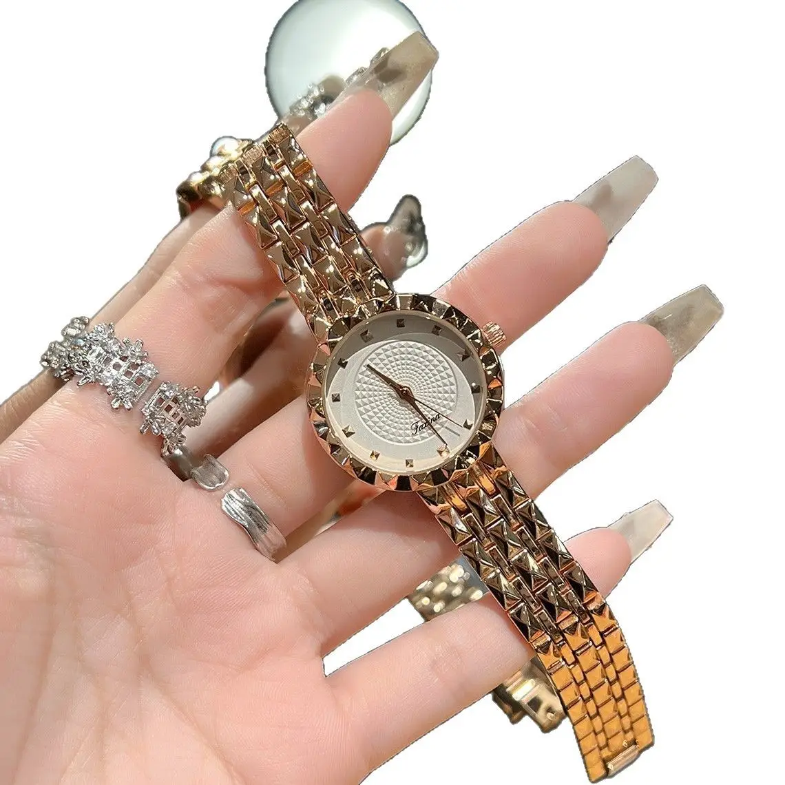 Women's Gold Quartz Waterproof Wristwatch with Steel Strap - Image 6