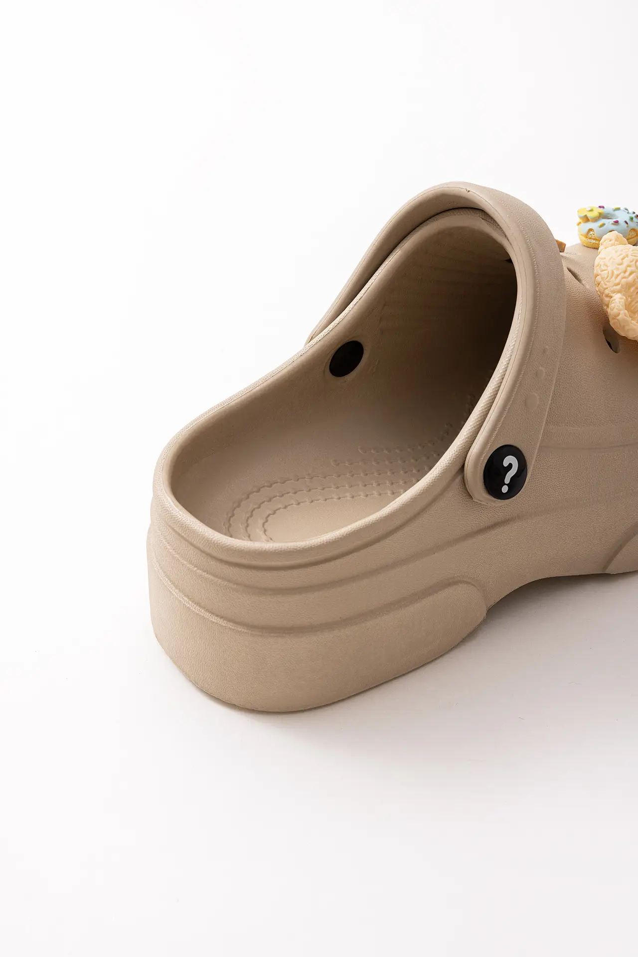 New Ladies Hole Shoes Ultra Light Elastic White — feature 28
