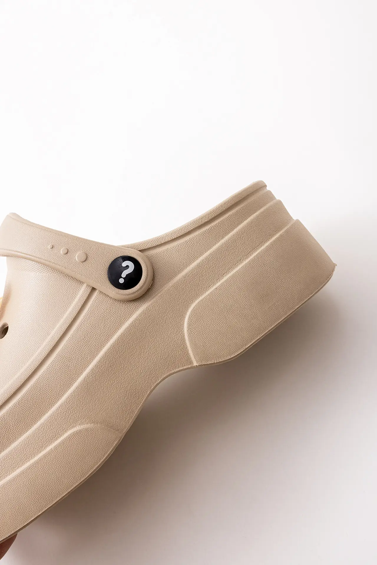 New Ladies Hole Shoes Ultra Light Elastic White — feature 32