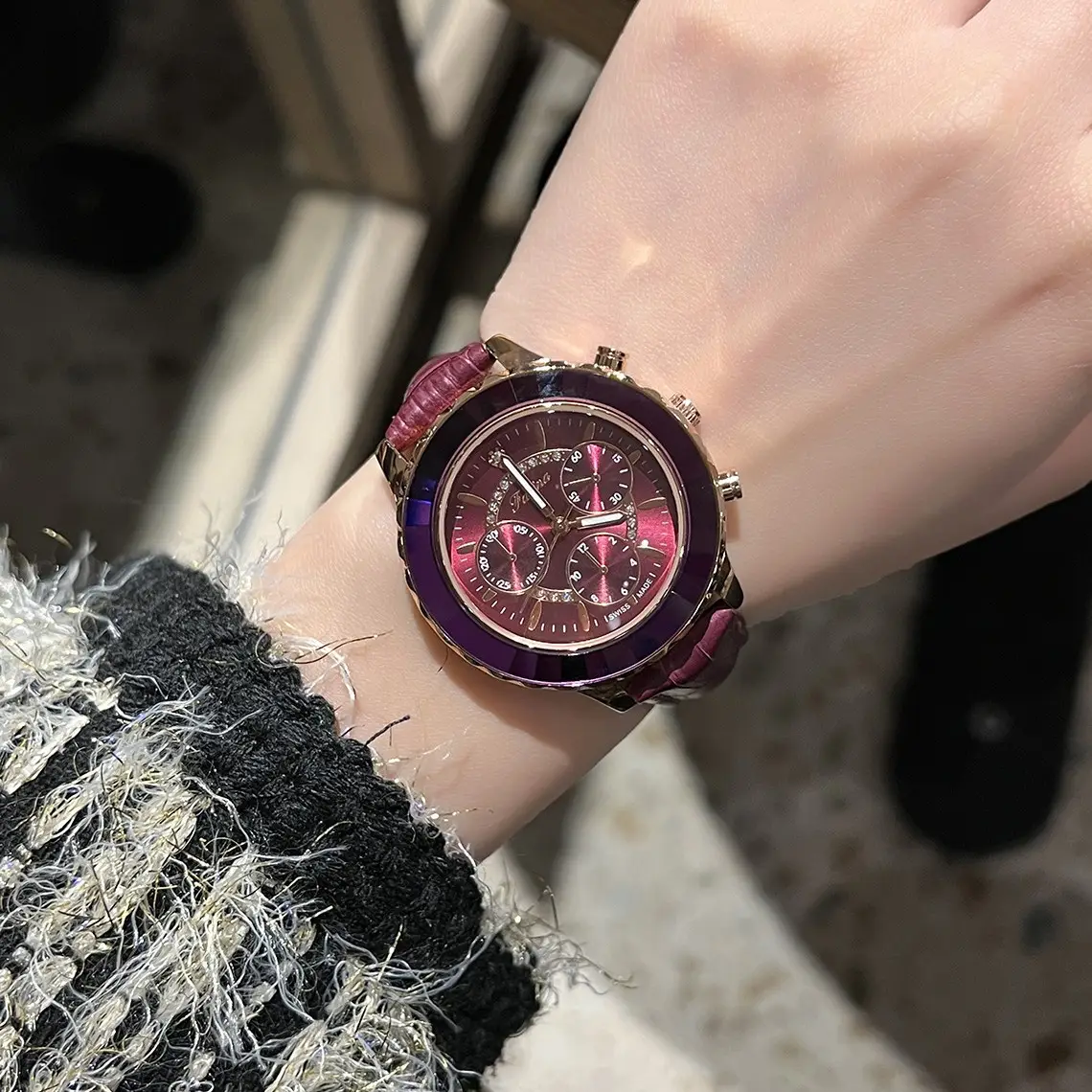 Women's Luxury Mechanical Watch with Diamond Studded Dial - Image 3