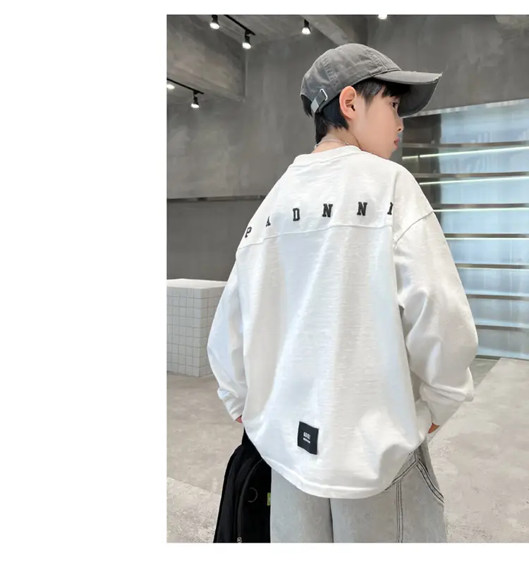 Kids White Graphic Track Suit 2026 Spring Set — feature 12