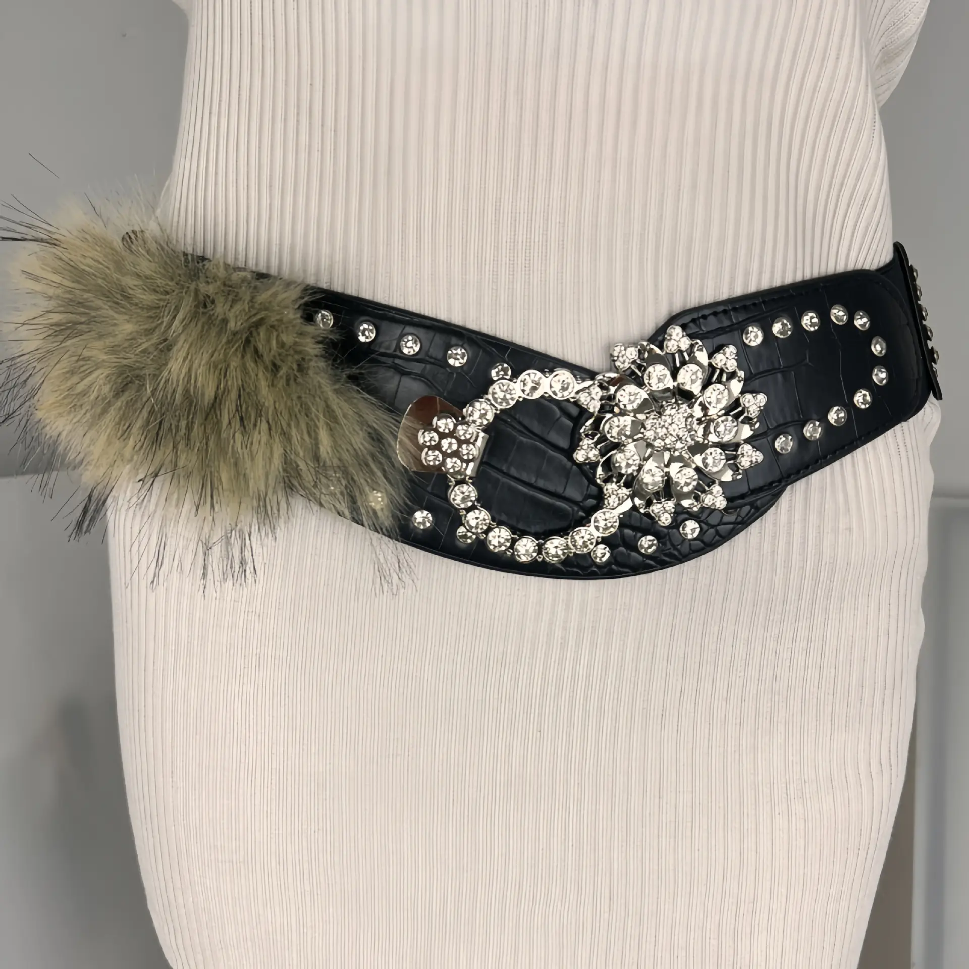 Faux Fur Pin Belt for Women New Y2K — feature 6