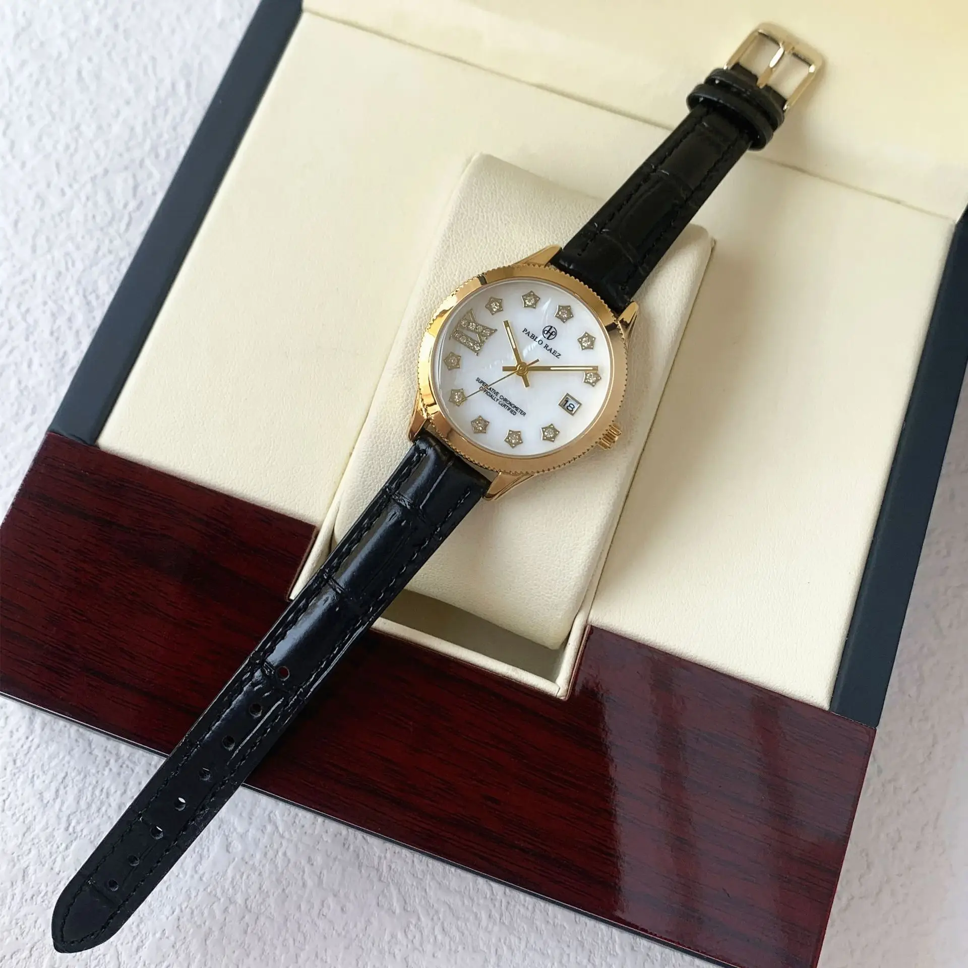 Golden Luminous Rhinestone Ladies Watch Waterproof - Image 6
