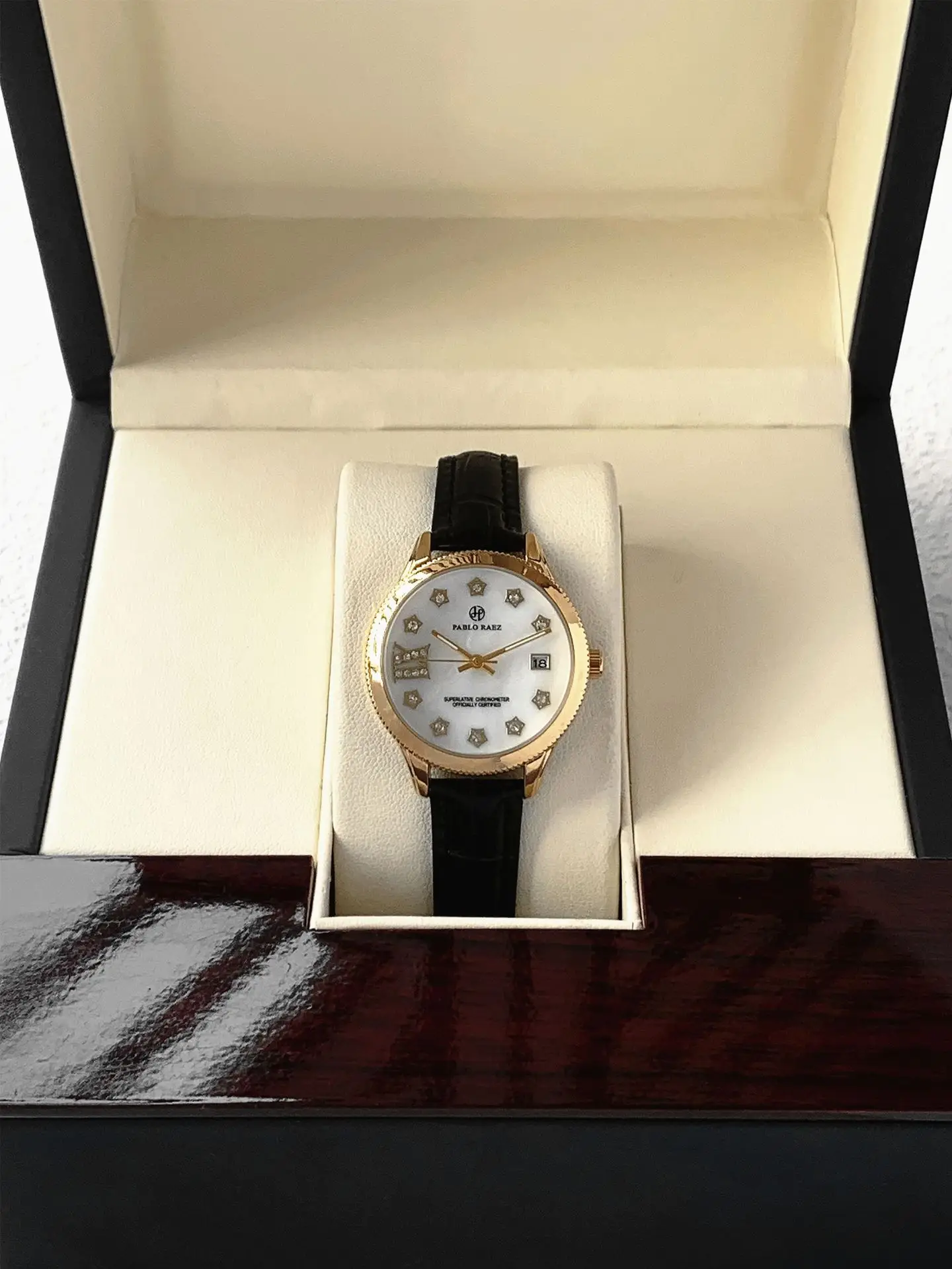 Golden Luminous Rhinestone Ladies Watch Waterproof — feature 4
