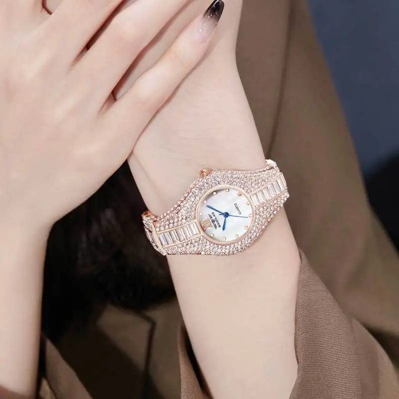 Diamond Encrusted Women's Quartz Watch Rose Gold - Image 4