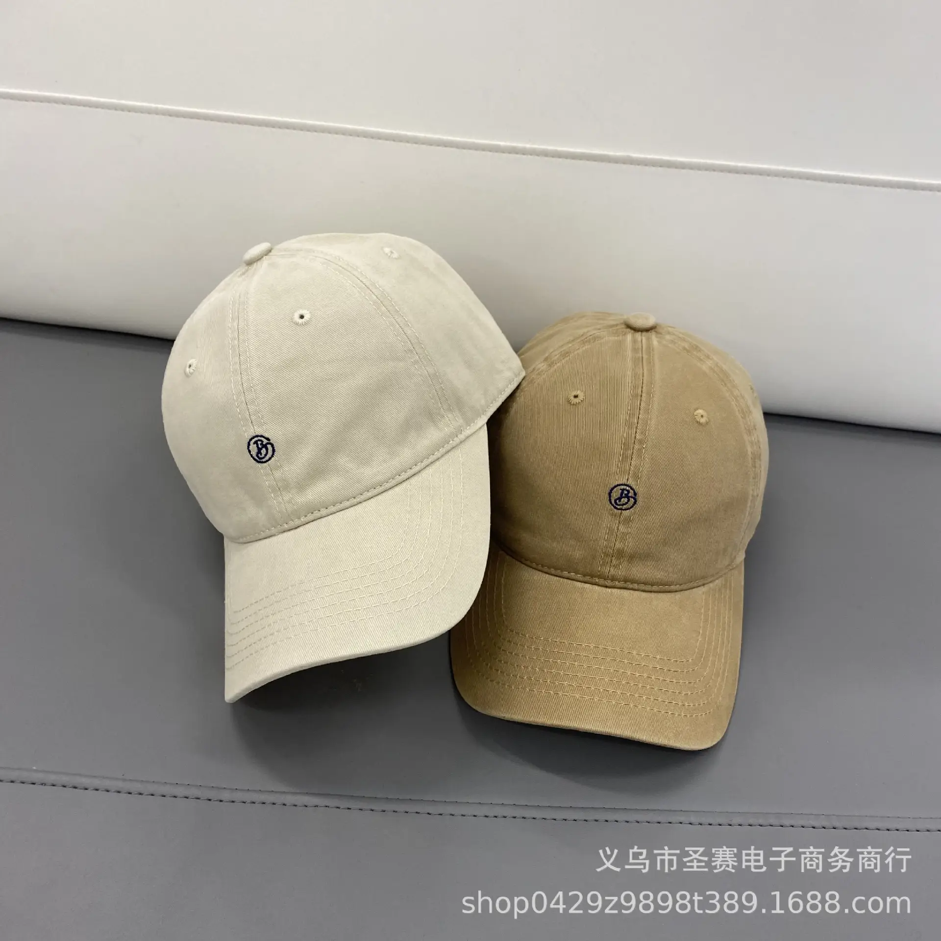 Women Wash Cotton Baseball Caps B- Letter Embroidered — feature 3