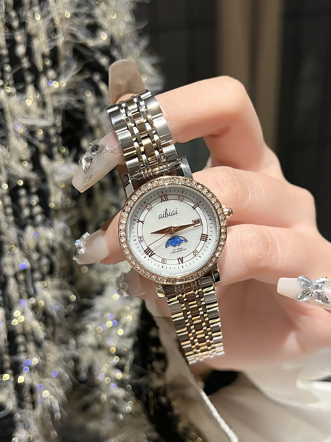 Women's Quartz Watch with Gemstone Dial & Gold Bracelet — feature 8