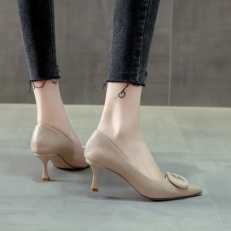 2026 Spring and Autumn New Versatile Black High Heels Women's Stiletto Sexy Young European and American French Style Professional Work Shoes - Image 5